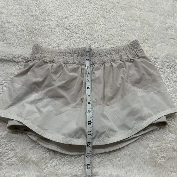 Lululemon Womens White Ombre Mid Rise Tennis Skirt Sz 2 Preppy Soft Girl - Picture 3 of 6